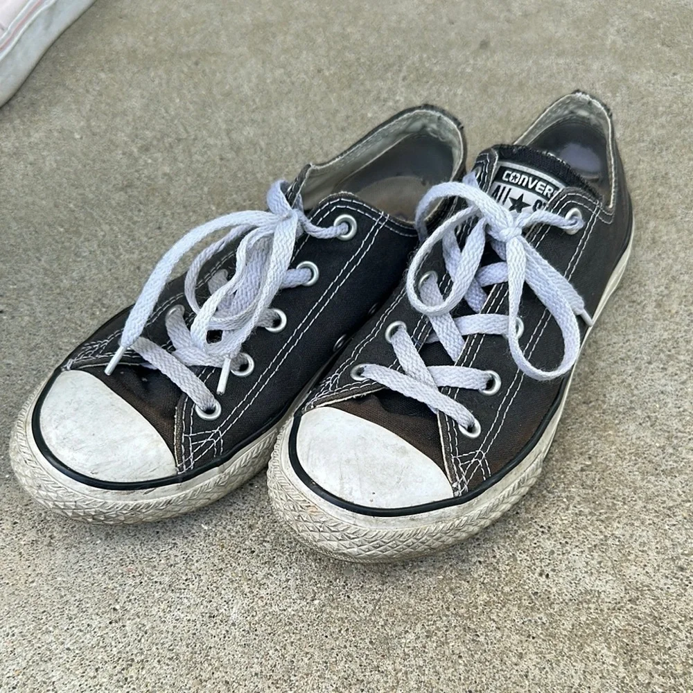 Black and white kids size 3 Converse